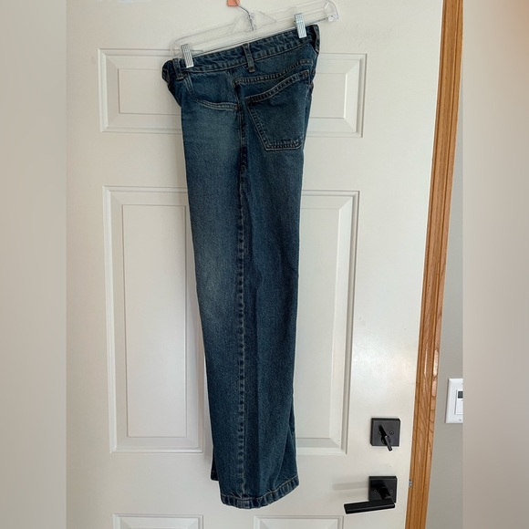 Women’s Cotton On low rise straight leg medium wash denim jean. Size 24 - Picture 3 of 13